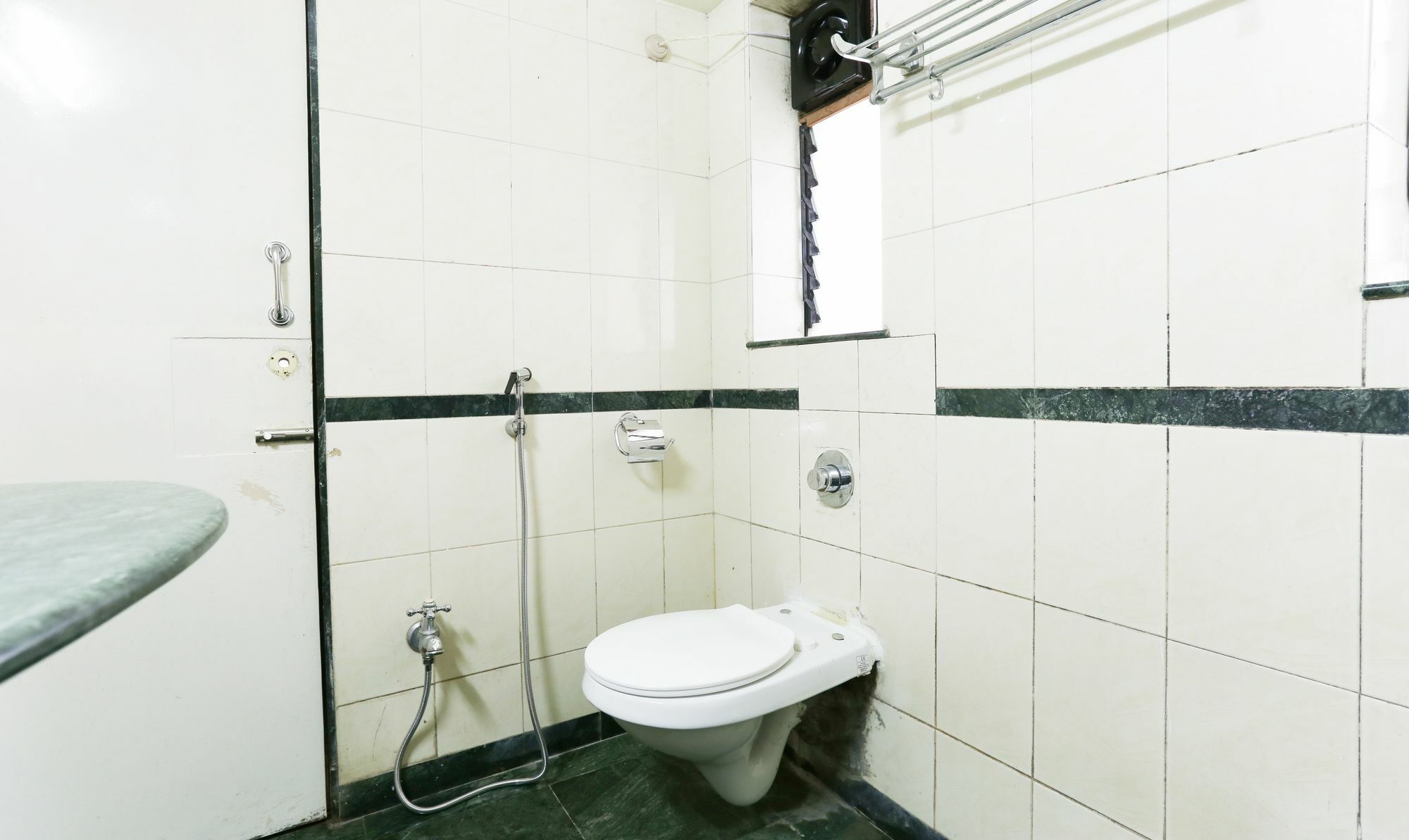 Itsy Hotels Hill View Ex Pune Exterior foto