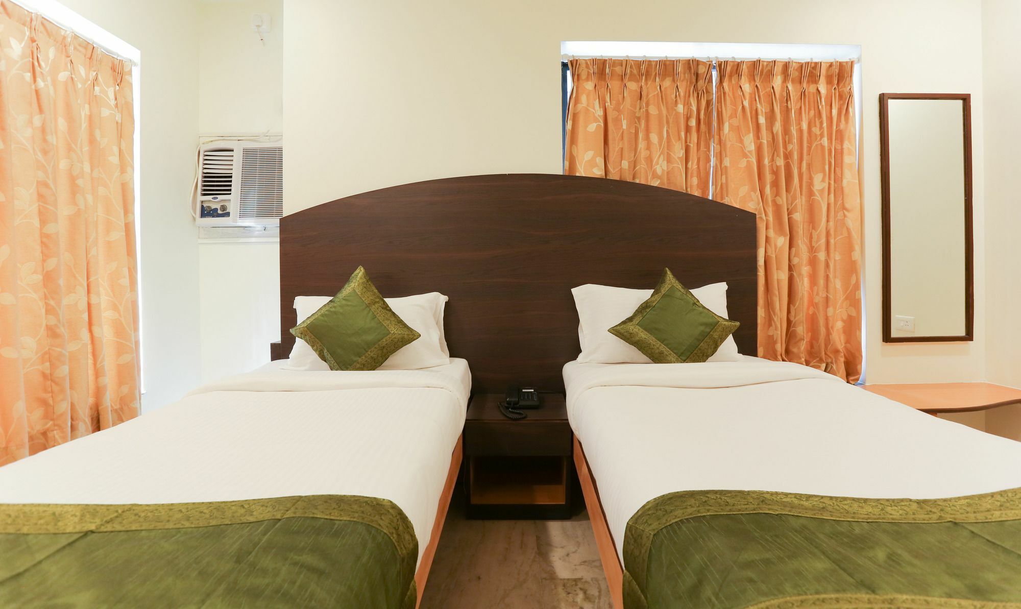 Itsy Hotels Hill View Ex Pune Exterior foto
