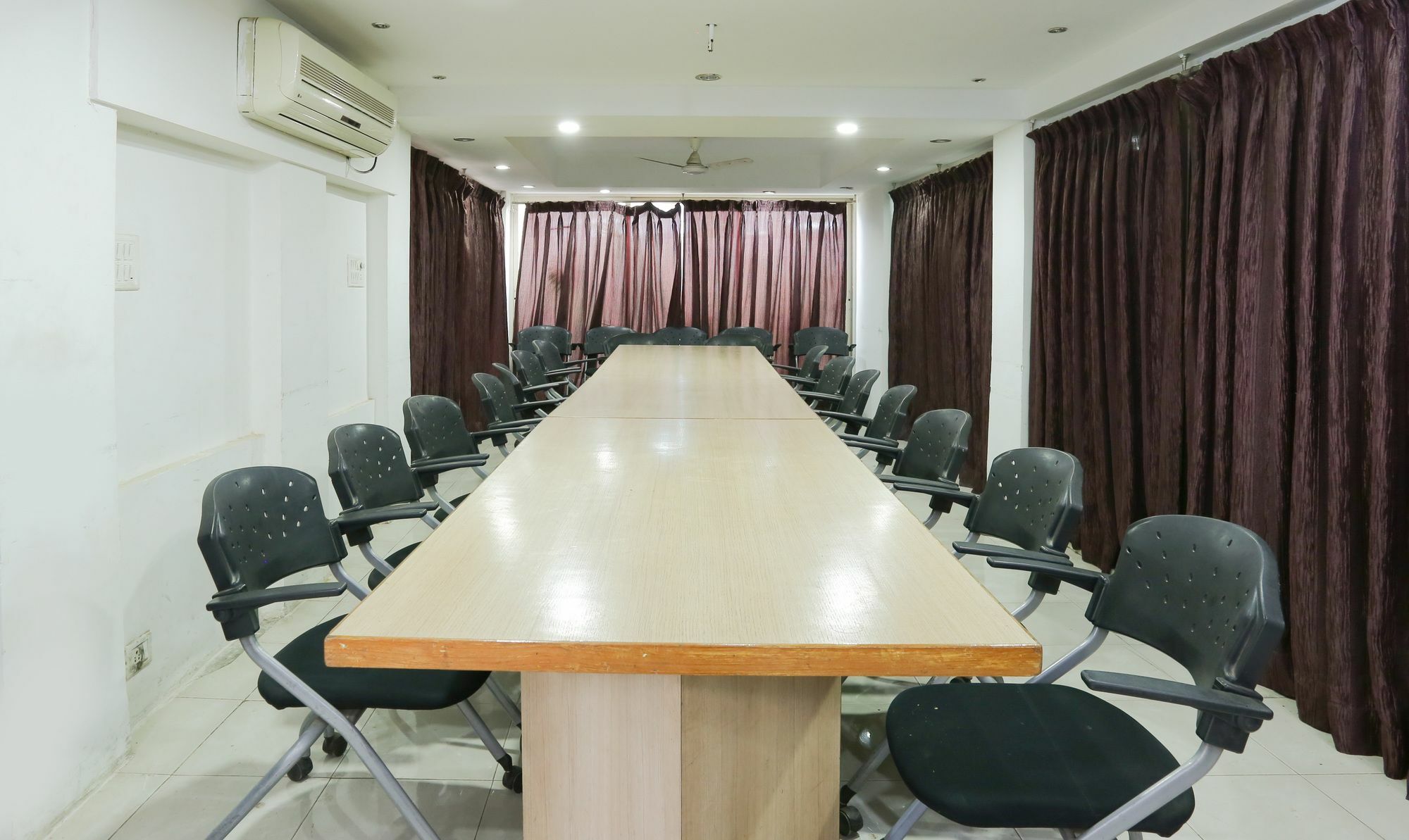 Itsy Hotels Hill View Ex Pune Exterior foto