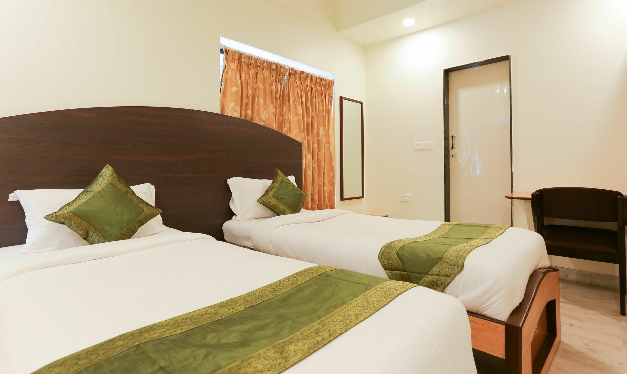 Itsy Hotels Hill View Ex Pune Exterior foto